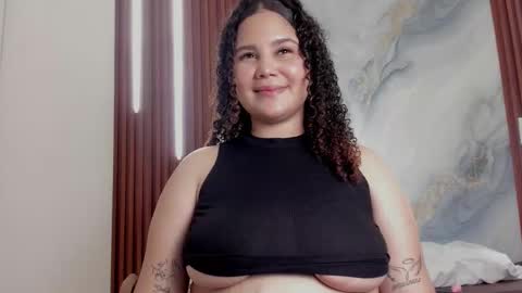 zoee online show from 03/06/26, 03:36