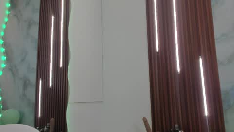 zoee online show from 03/18/26, 03:09