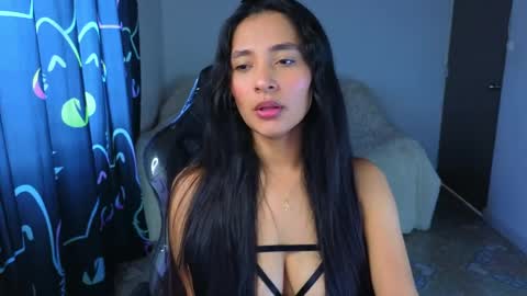 Snapshot of zoee_pamela99 chatting on 04/09/26, 03:50 pamela online show from 04/09/26, 03:50