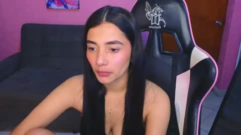 Snapshot of zoee_pamela99 chatting on 04/22/26, 03:20 pamela online show from 04/22/26, 03:20