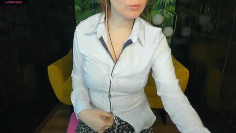 Zoe online show from 01/19/25, 04:36