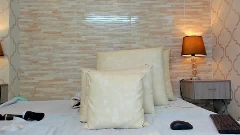 Snapshot of zoeesmitth chatting on 12/21/24, 02:15 ZoeeSmitth online show from 12/21/24, 02:15