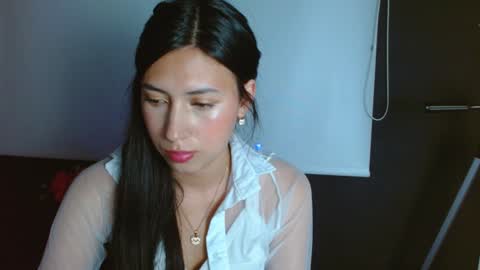 Laura  online show from 12/11/24, 07:09