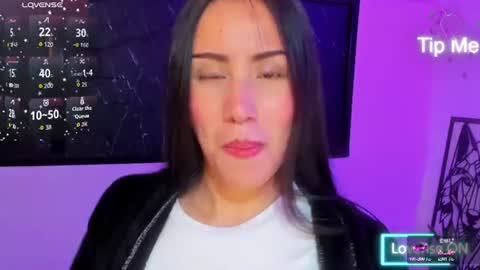 Laura  online show from 06/30/26, 04:13