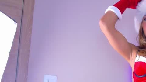 Zoe online show from 12/02/25, 12:43