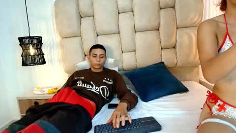 zoelucas online show from 12/02/25, 11:48