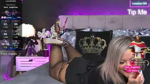 Snapshot of zoemesmerizee chatting on 02/11/25, 06:08 ZoeMesmerize online show from 02/11/25, 06:08