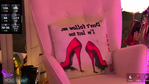 ZoeMesmerize online show from 11/11/25, 07:19