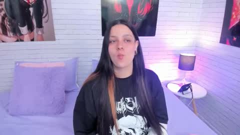 ZOE  online show from 11/28/25, 05:43