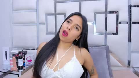 ZoeSwam online show from 02/19/25, 07:05