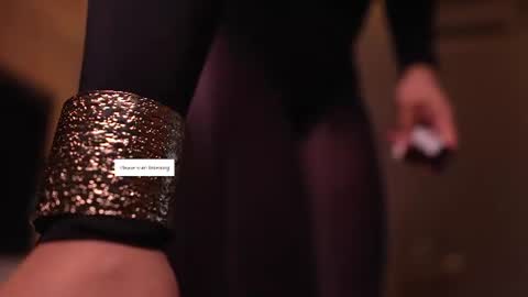 zoevidal_ online show from 06/19/26, 11:58