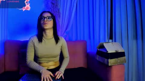 Zoe online show from 12/21/25, 05:03