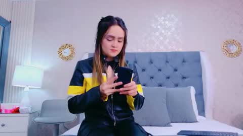 ZoeWilliis online show from 06/19/26, 11:14