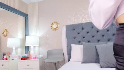 ZoeWilliis online show from 06/24/26, 11:20