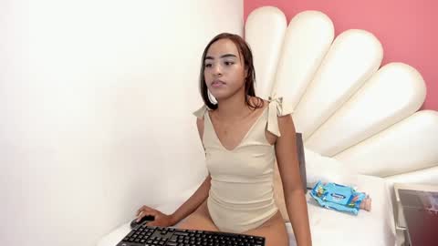 Zoe online show from 01/15/25, 09:20