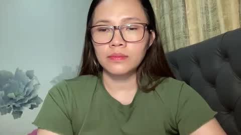 zoey_foryou online show from 04/25/26, 01:41