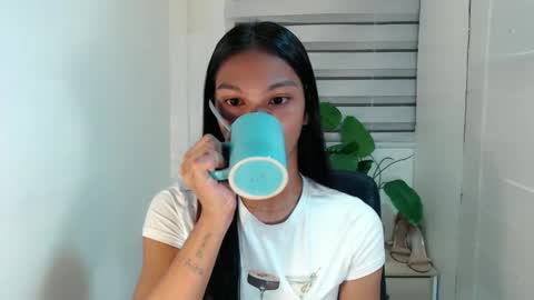 zoey online show from 02/14/25, 01:34