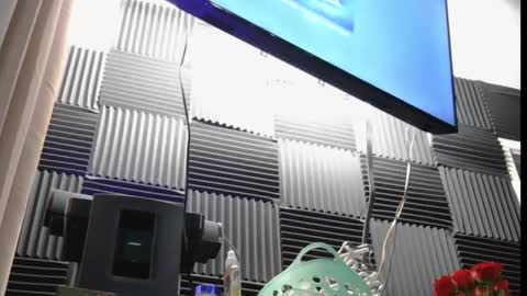 Snapshot of zoeyportland chatting on 09/13/25, 12:10 Zoey Portland online show from 09/13/25, 12:10