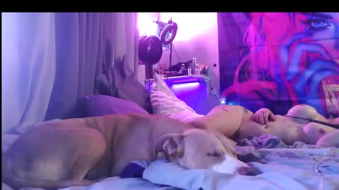 Snapshot of zoeyportland chatting on 09/20/25, 05:36 Zoey Portland online show from 09/20/25, 05:36