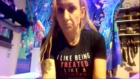 Snapshot of zoeyportland chatting on 10/09/25, 12:03 Zoey Portland online show from 10/09/25, 12:03