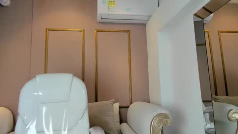 Z O E online show from 12/05/25, 11:52