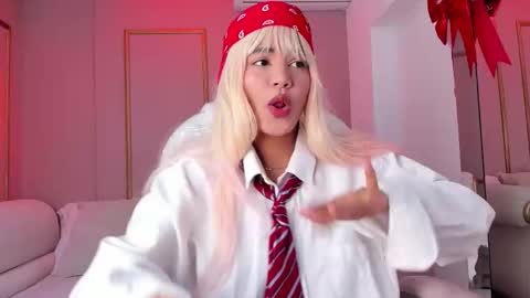 Z O E online show from 12/15/25, 12:09