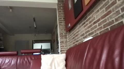 Snapshot of zolexthomas chatting on 11/16/25, 01:28 zolexthomas online show from 11/16/25, 01:28