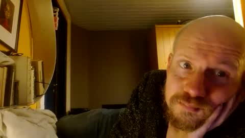 Snapshot of zolexthomas chatting on 02/19/26, 06:37 zolexthomas online show from 02/19/26, 06:37