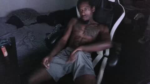 Snapshot of zoneingout chatting on 11/10/25, 05:50 zoneingout online show from 11/10/25, 05:50