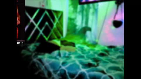 Snapshot of zooee_01 chatting on 02/04/26, 11:09 Zoee online show from 02/04/26, 11:09