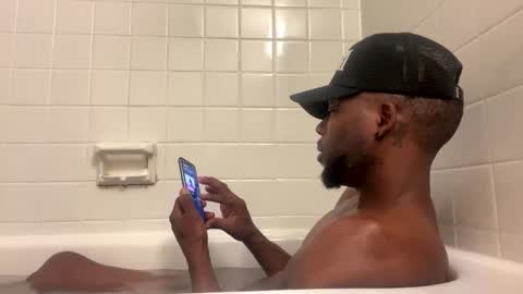 Snapshot of zoom_19xx chatting on 04/17/26, 02:47 YOU NASTY online show from 04/17/26, 02:47