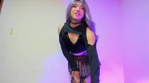 Snapshot of zoren333 chatting on 12/03/25, 01:13 ZOREN online show from 12/03/25, 01:13