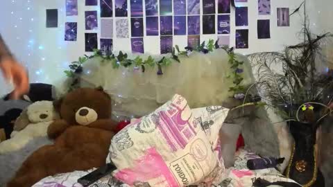 Snapshot of zoren333 chatting on 01/07/26, 12:57 ZOREN online show from 01/07/26, 12:57