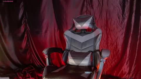 Snapshot of zoriel_derox chatting on 05/16/26, 06:17 Zoriel online show from 05/16/26, 06:17
