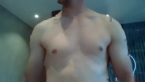 Snapshot of zoroxboom chatting on 05/20/26, 03:40 zoroxboom online show from 05/20/26, 03:40