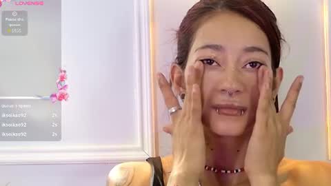 Violeta online show from 06/18/26, 01:48