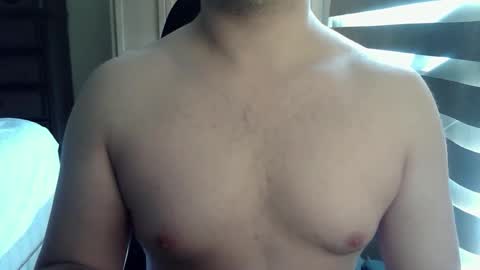 Snapshot of zorrito_himbo chatting on 05/05/26, 07:22 Himbo fox online show from 05/05/26, 07:22
