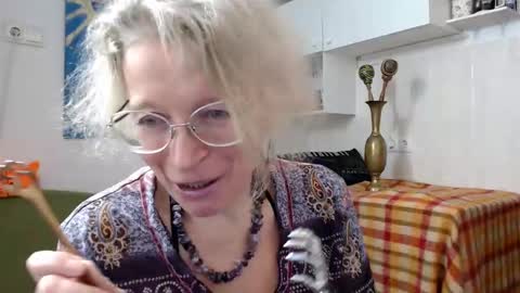 Snapshot of zosya1111 chatting on 01/23/25, 03:32 Zosya1111 online show from 01/23/25, 03:32