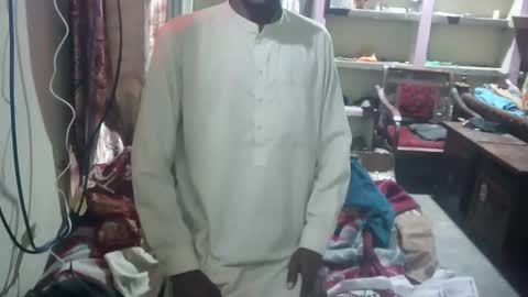 zoyakhan803 online show from 02/12/25, 08:50