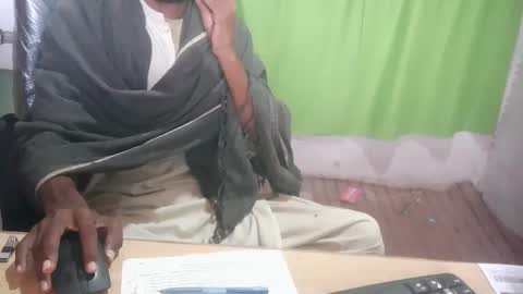 zoyakhan803 online show from 02/13/25, 11:17