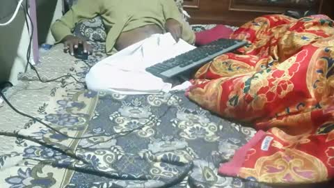 zoyakhan803 online show from 02/14/25, 09:53