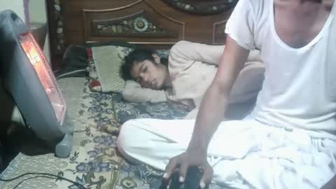 zoyakhan803 online show from 02/18/25, 09:31