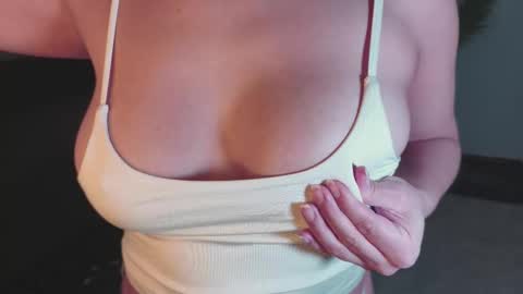 Snapshot of zuckerzel chatting on 01/11/26, 07:30 Zuckerzel online show from 01/11/26, 07:30