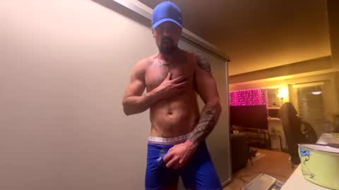 Snapshot of zuko_zen69 chatting on 09/18/25, 12:18 Zuko online show from 09/18/25, 12:18