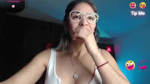Zulay  online show from 05/04/26, 07:43