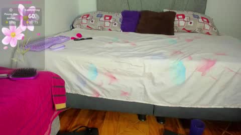 zule online show from 09/21/25, 11:39