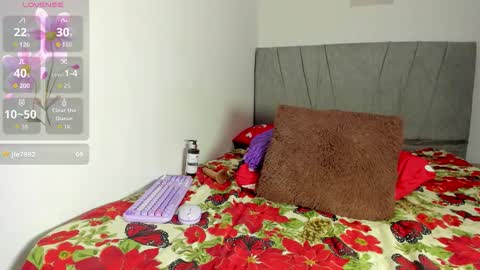 zule online show from 11/25/25, 12:10