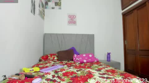 Snapshot of zule__williams chatting on 04/23/26, 10:14 zule online show from 04/23/26, 10:14