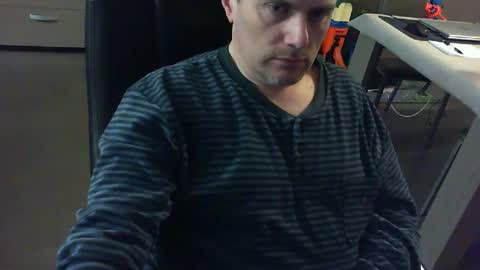 Snapshot of zultem chatting on 01/17/25, 04:49 zultem online show from 01/17/25, 04:49