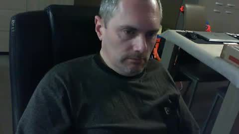 Snapshot of zultem chatting on 01/22/25, 04:44 zultem online show from 01/22/25, 04:44